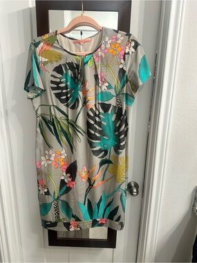 Vilagallo Tropical Floral Shift Dress in Gray, Teal and Pink